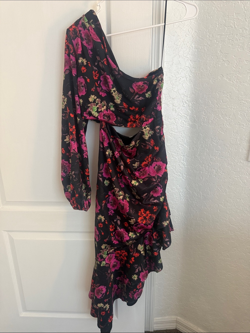 Vici Black One-Shoulder Floral Cutout Dress